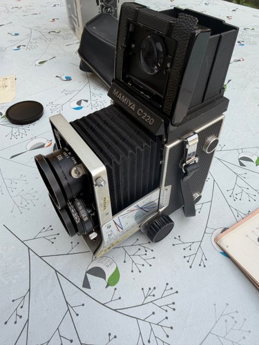 Mamiya c220 professional - mamiya,