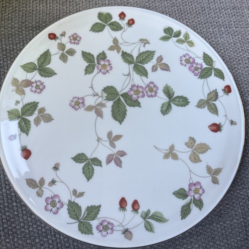 Wedgwood bone china wild - bone,