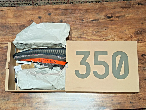 Adidas yeezy boost - yeezy,