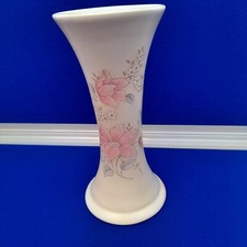 Aldridge Pottery Co Ltd Cream Vase  9inch tall x 4 inch vintage made in England
