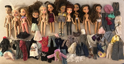 Bratz doll bundle - bratz, with