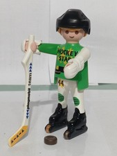 PLAYMOBIL FIGURE HOCKEY PLAYER