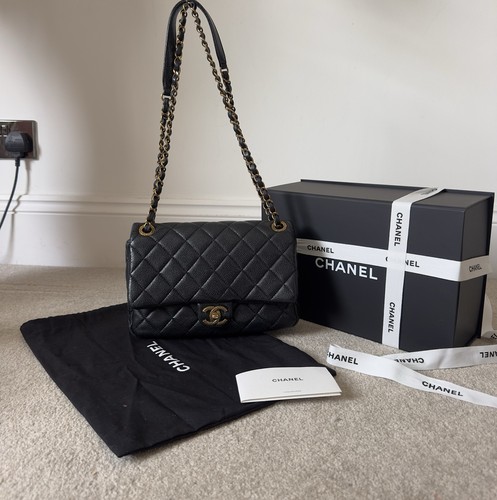 Chanel small flap - small, bag