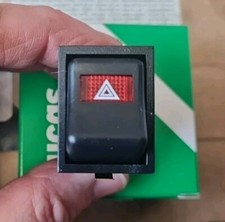 LUCAS SPB603 ILLUMINATED HAZARD ROCKER SWITCH YUF101660 CLASSIC MINI 1976-  NEW