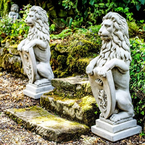 Pair shield lions - pair, stone