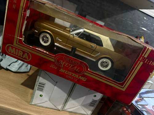 Mira golden line - 1:18, ford