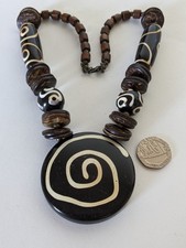 Vintage brown pendant on natural horn statement necklace b14