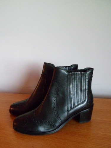 Ladies black leather monsoon - black,