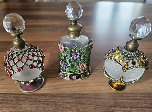 Beautifully decorated jeweled