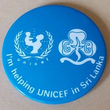 Vintage c1980s GIRL GUIDES Pin Badge HELPING UNICEF IN SRI LANKA 45mm Pinback