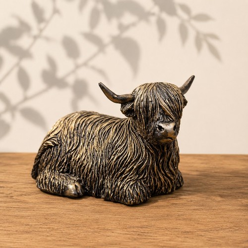 Highland cow sitting resin - highland,
