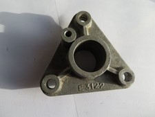 BW0133 - TRIUMPH 650CC PRE - UNIT DISTRIBUTOR MOUNTING BRACKET - E3122 - USED