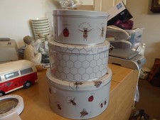 Brand New set 3 metal cake