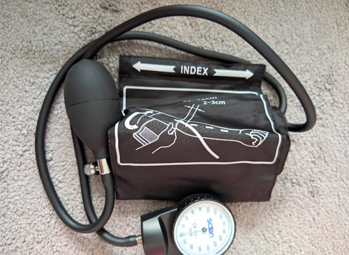 Manual blood pressure monitor - manual,