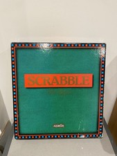Spears 1988 Scrabble Deluxe Board Game with Built-In Turntable Board