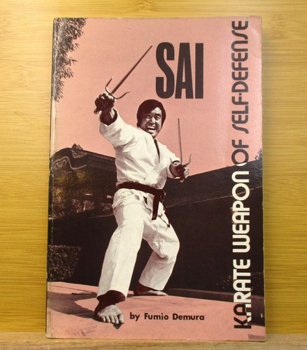 Sai karate weapon of - sai:,