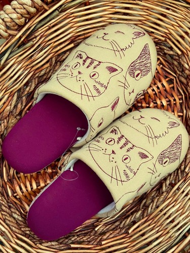 Japanese cat face slippers - japanese,