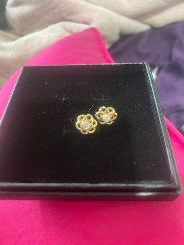 9ct gold studs - with, in