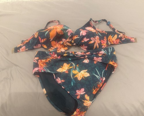Green flowery bikini 22 - flowery,