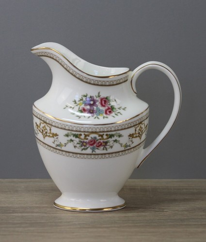 Royal doulton alton - alton, creamer