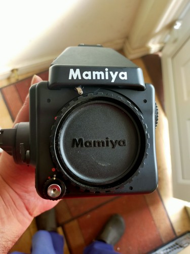 Mamiya 645e body medium format - mamiya,