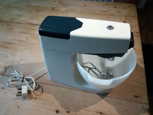 Kenwood chef mixer 701 with - mixer, a