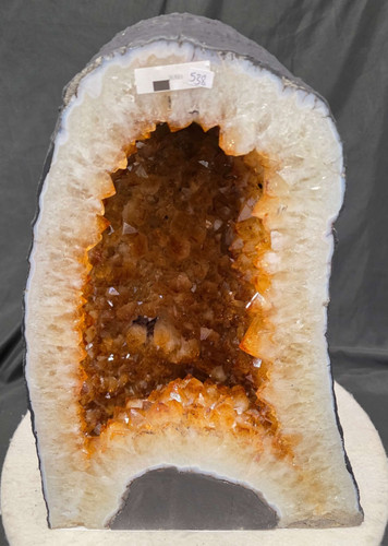 Citrine geode 538 - citrine,