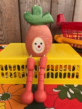 VINTAGE WOODEN ANTHROPOMORPHIC