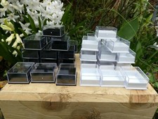 100 Small Perspex Clear Lid Specimen Crystal Display Boxes Black Or White Bases