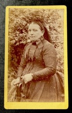 CONSETT. YOUNG WOMAN. VICTORIAN CARTE DE VISITE by R VON DIX, c1880s Fine cond
