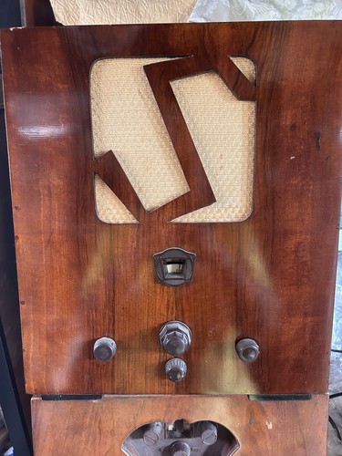 Antique valve radio art - radio, deco