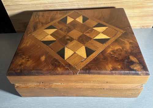 Thuya wooden hinged lidded - wooden,