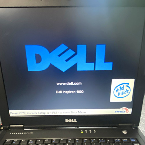 Dell inspiron 1000 - 15in, intel
