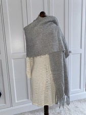 H&M Scarf Length 72”