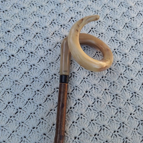Vtg long curly - vtg, crook
