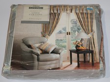 Vintage St Michael Living -