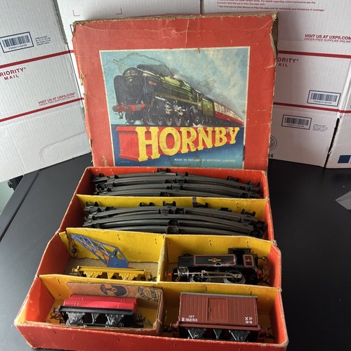Hornby train set box with - train,