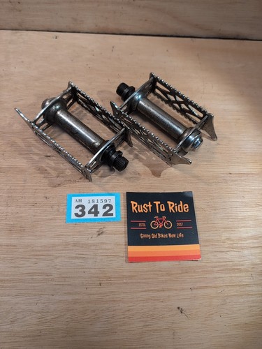 Vintage bicycle pedals road - vintage,