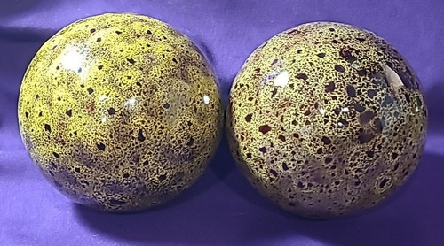 Pair gold black - of, marbled