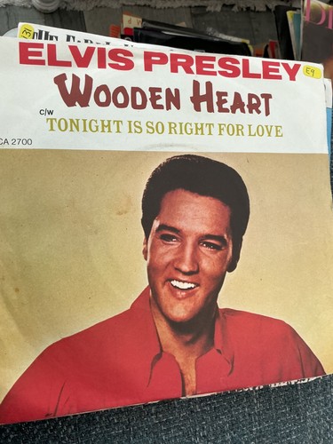 Elvis presley wooden heart - wooden,