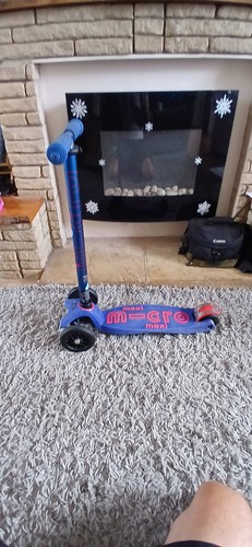 Micro maxi blue scooter - blue,