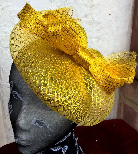 Bright gold fascinator - gold,