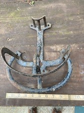 VINTAGE EQUESTRIAN TACK ROOM SMALL IRON SADDLE COLLAR REINS STORAGE RACK