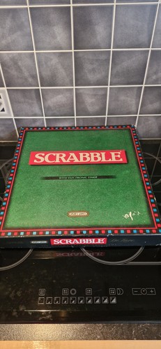 Scrabble deluxe electronic - scrabble,