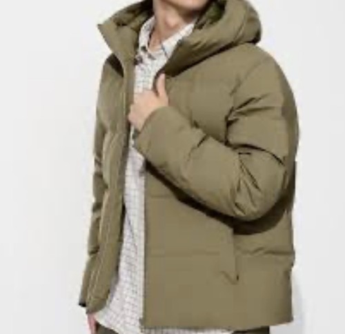 Uniqlo men puffer jacket - men’s,