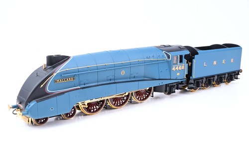 Hornby gauge r3612 80th - hornby,