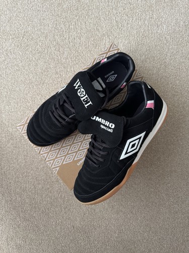Umbro woei speciali - x, tr