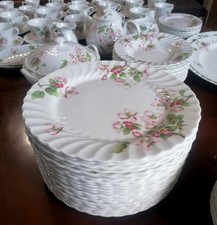 Wedgwood Apple Blossom Large