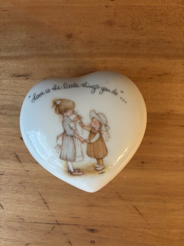Holly hobbie vintage porcelain - holly,