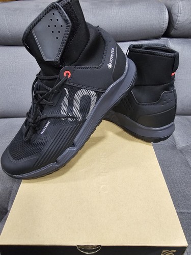 Adidas five ten - 5.10,